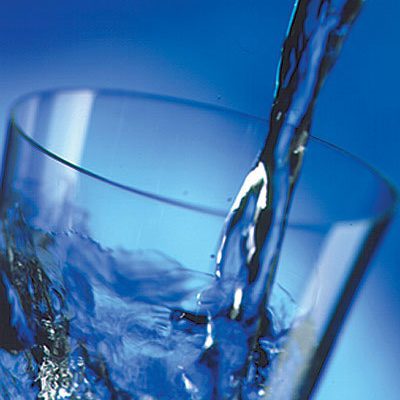 “Pentru o viață sănătoasă consumați minim 2 litri de apă zilnic!”