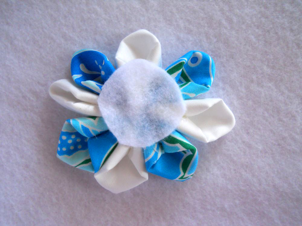11 Floare Kanzashi