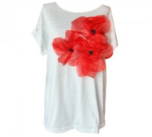 tricou, alb, maci, flori, handmade, manual, artizanal, rosu, negru, organza, margele