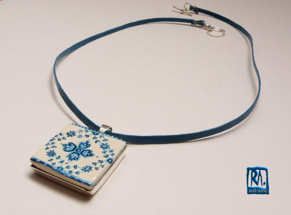 RA-PENDANT-SILVER-PLATED-SQUARE-003