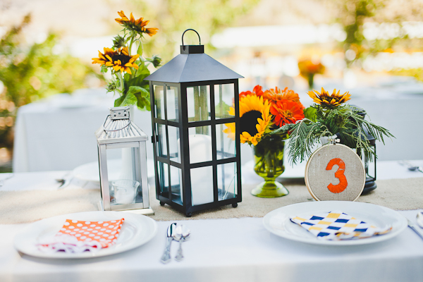 THE TABLE NO & NAPKINS