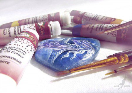 fantasy-creatures-stone-painting-necklaces-alvia-alcedo-4