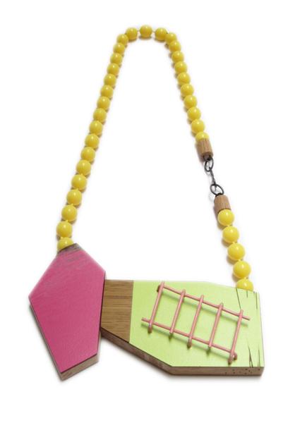 4vanmolnecklace-02600px