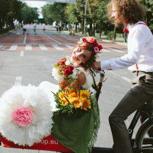 Povestea unei nunţi de vis: biciclete, munți, acuarele și iubire