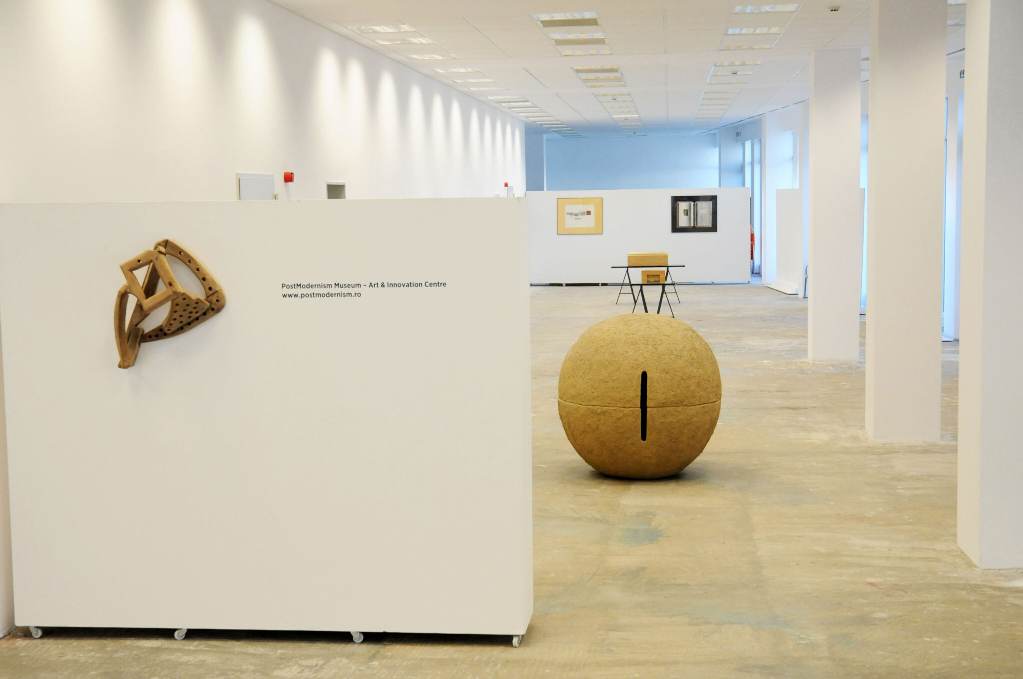 Before and after the cultural revolution_PostModernism Museum_foto Lucian Muntean