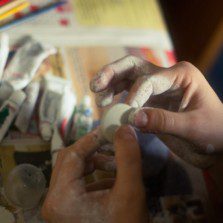Cutia cu materiale/unelte – primii pași în modelarea lutului cu uscare la aer