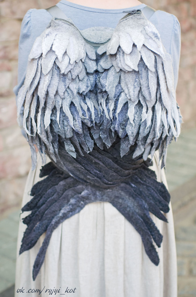 http://www.lostateminor.com/2016/09/14/artist-creates-backpack-that-makes-it-look-like-you-have-wings/
