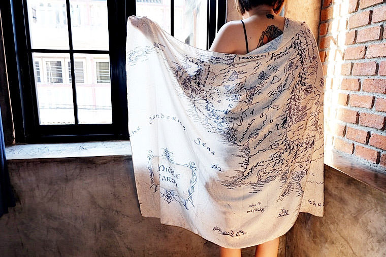 http://www.lostateminor.com/2016/02/16/these-scarves-will-literally-wrap-you-in-your-favorite-book/ 