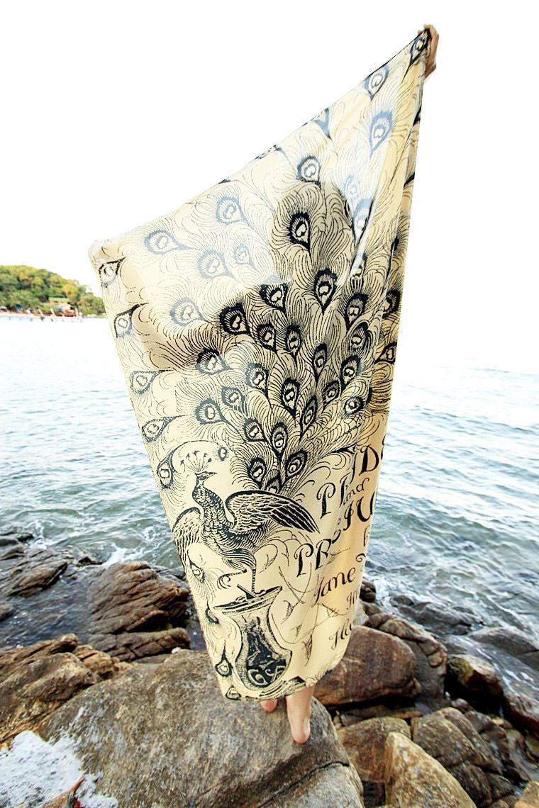http://www.lostateminor.com/2016/02/16/these-scarves-will-literally-wrap-you-in-your-favorite-book/ 