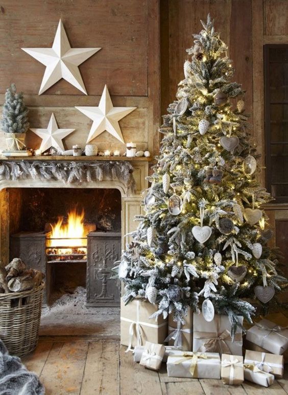 http://www.pouted.com/69-stunning-christmas-decoration-ideas-2016/
