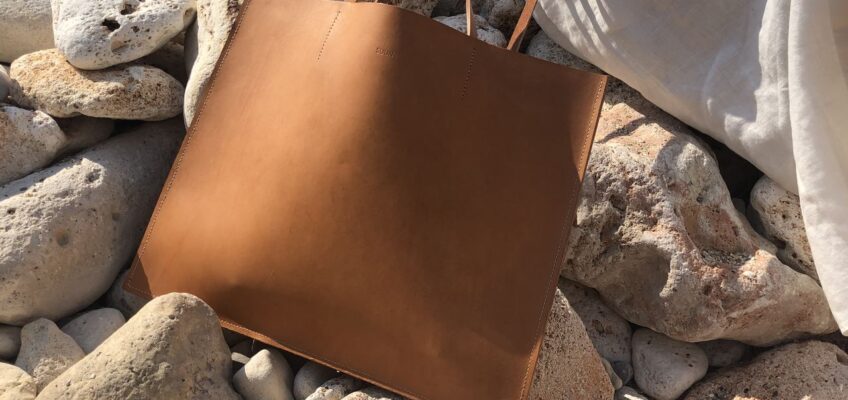 Branduri slow fashion de accesorii de piele de urmărit în 2023