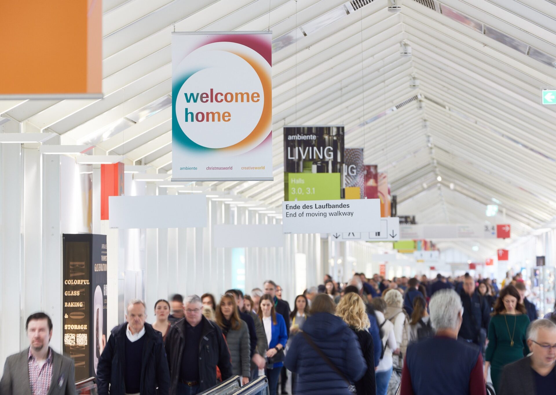 Great reunion joy in Frankfurt for Ambiente, Christmasworld andCreativeworld 2023. Photo: Messe Frankfurt/Jean-Luc Valentin. 